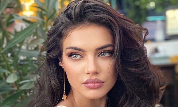 Moldoveanca Christina Ich cucereste Romania