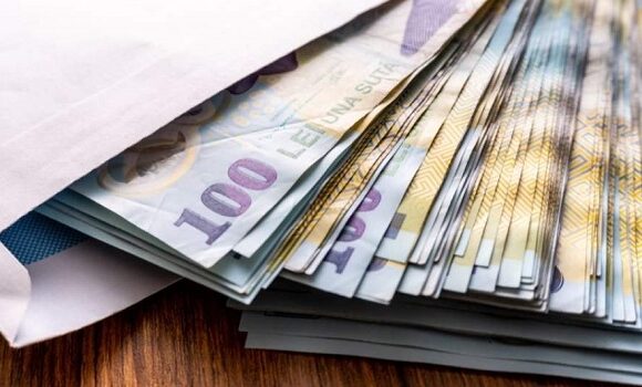 Cat castiga lunar un roman