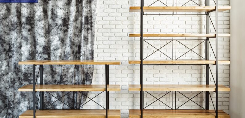 Rafturile metalice sau rafturile din lemn? Pe care sa le alegem?