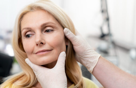 FaceTite sau FaceLift? Ce alegi pentru rezultate de lungă durată