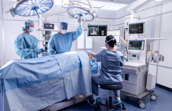 A fost semnat contractul de finanțare pentru dotări medicale la SJU Vâlcea