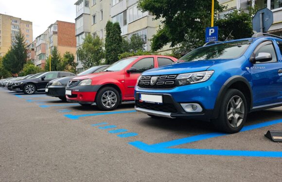 Parcările de reședință, în dezbatere în Consiliul Local